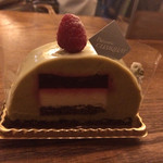 パティスリー コンクワート - ピスタチオのケーキ
