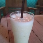 Madame Musur Bar & Restaurant - パイナップルジュース