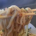 麺とび六方 - もっちり太麺、、