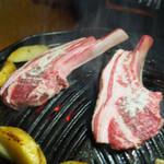 成吉思汗 大黒屋 - 厚切りラック（骨付きのラム肉）