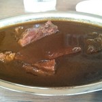 Bay&Leaf 横浜 - カシミールカレー
            大ぶりカットの鶏肉が４つ、ジャガイモがひとつ