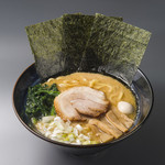 ゴル麺。 - 醤油豚骨