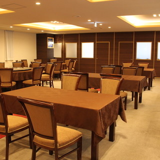 reserved 50 people / Large space that can accommodate up to 130 people