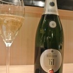 神保町 傳 - スプマンテ