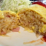 洋食エリーゼ - 中はチキンライスではない