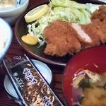 よねだ家 - とんかつ定食