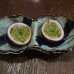 沖縄料理 サスケ - パッションフルーツ時価（酸っぱい）