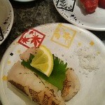 Kaitenzushi Sen - 甘鯛の炙り