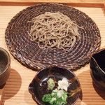 そばの実 一閑人 - 粗挽きそば