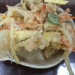 うどん商人つづみ屋 - デッカイ、かき揚げ～♪
