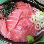 まぐろハラミの鉄火丼【料理】