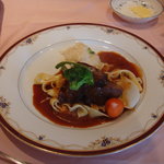 パルファン・ヴェール - 牛ほほ肉の赤ワイン煮込み（Ｂランチメイン）