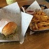 Sure Thing Burger - 料理写真:Sure Thing Burger と ポテト