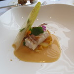 アジュール フォーティーファイブ - 妻にはムール貝のソースです。鱈の火入れはジューシーで素晴らしかった。