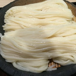 本格手打うどん 大河 - 鶏そぼろと茄子のつけ麺（特特盛）（冷たい麺アップ）