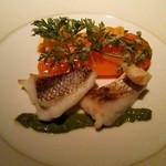 ベージュ アラン・デュカス 東京 - 