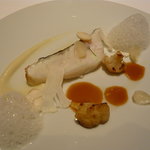 ハジメ - 大分のスズキ。皮目はパリッと身はしっとりと