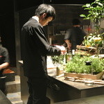 フロリレージュ - 店内　ソムリエの廣田さん４