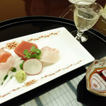 名古屋 浅田 - １月：お造り（三種盛り、祝い鶴）