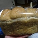 薪窯パン工房 丸藤 - 一日に３０本しか焼けない食パン！