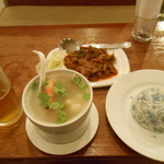 PRECIOUS OLD CHINA - トムヤン　シーフードスープ、ビーフレンダン、ココナッツライス、タイガービール生