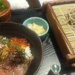 和彩 緋宴 - ランチ　海鮮丼と蕎麦のセット