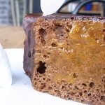 ロッカ アンド フレンズ - チョココーティングの下と切り口に柑橘のジャム