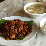 KIM LIAN KEE - ポークスープ、ホッケン・ミー