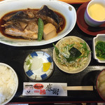Kaisen Umai Monya Umi No Eki Akane - 魚のあら煮定食＝７８０円
