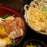 Kanafuku - かつ丼セット850円也。セットメニューの大盛りは麺もご飯も100円増しです。