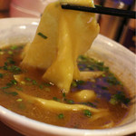 麺屋 すずらん - つけ汁サイドのワンタン♪( ´▽｀)