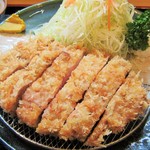 とんかつ勝亭 - 氷温熟成特上ロースかつ。