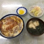 津軽屋食堂 - 2015.10.4 カツ丼+みそ汁+白菜のおひたし