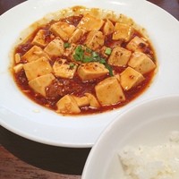 青菜 丸の内ブリックスクエア店 - ランチ。麻婆豆腐。