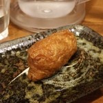 雨は、やさしく - いなりずし（70円）です。2015年12月