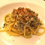 カキと香草のキタッラ（2600円））