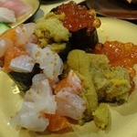 本陣 - …「こぼし三種」、720円…。。
                                