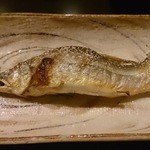 洲石 - 焼き物：鮎