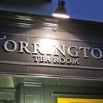 紅茶好きの人には超有名なお店『トリントンティールーム』だよ。
          谷町筋からちょっと入った住宅街にお店はあります。
          ここだけイギリスみたいな雰囲気だね。