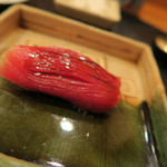 旬席 鈴江 - 赤身喰らう