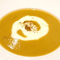 レストラン シャルム - ランチコース 3402円 の10数種類の野菜たち 滋養豊かな大地のポタージュ