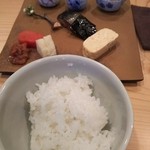 Shintomi Nagumo - （2016/1  訪問）だし茶漬け定食。先ずは白米で。