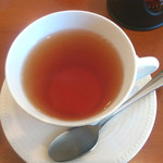 ル・ヴェルジェ - スイーツセットの紅茶　アップ