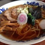 金龍 - 中華そば￥550※屋台から引き継いでいる60余年変わらぬ味。