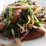 金龍 - レバーとニラの炒め物￥650【みそ・しょうゆ】※二種類の味を用意しています。みそは当店オリジナルです。