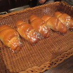 Kafedoramburu - これも人気の自家製ロールパン