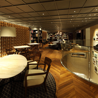 カルチャーの発信地・青山で新たな才能と才能が出会う場所