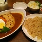 心 - 骨付きチキンのスープカレー+ディナーセット