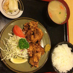 松吉 - 鶏唐揚げ定食