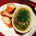 新宿三丁目 ビストロ向日葵 - アヒージョ